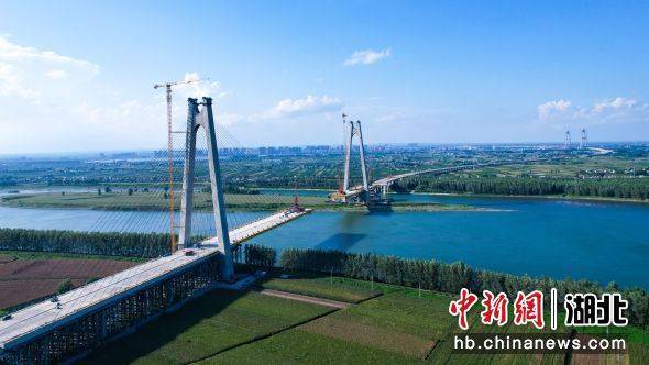 當枝鬆高速鬆滋段主體工程建設完成:建設工程